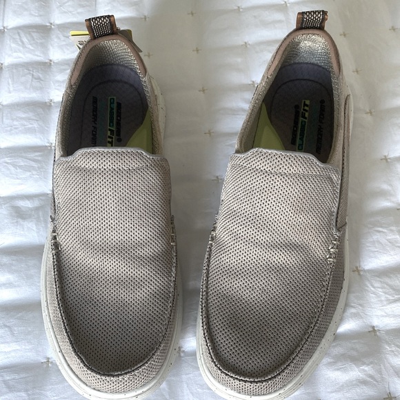 Skechers Slip On Boat Shoe Goga Mat Arch with Air-Cooled Memory Foam Mens 10 - Picture 1 of 8
